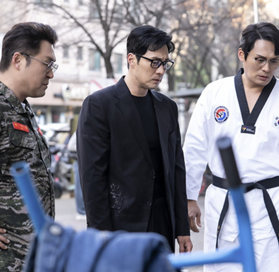 전 세계 91개국 난리 났다! 넷플릭스 '김부장' 소지섭 주상욱의 매운맛 사이다 액션 4 image 10